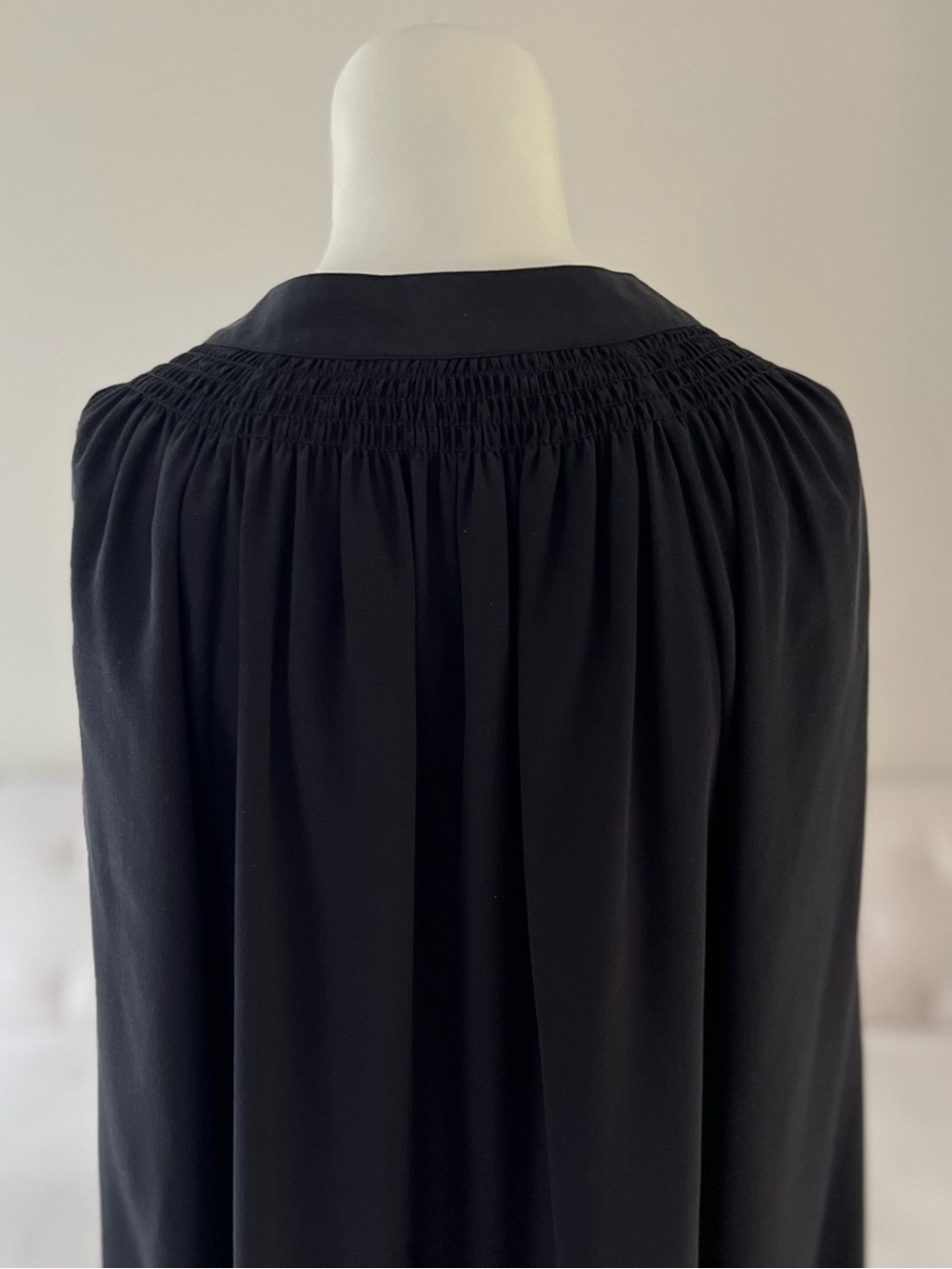 Lilly Pulitzer Elsa Silk Top Black Classic Preppy Timeless Quiet Luxury - Picture 4 of 9